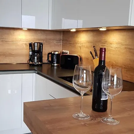 Penthouse-appartement Mit Alpenblick 아파트 *